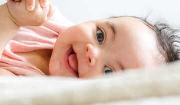 Sonrisas en Crecimiento: La Evolución y Cuidado de los Dientes de los Bebés