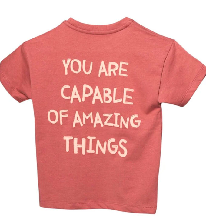 Camiseta Amazing Things