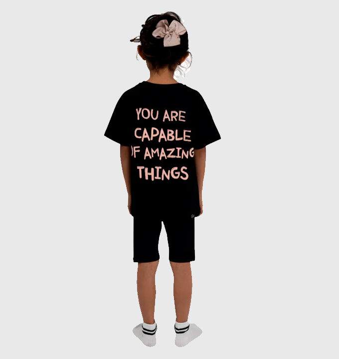 Camiseta Amazing Things