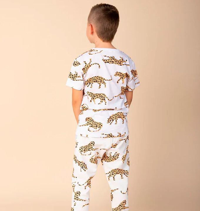 Conjunto Camiseta y Jogger Leopardos